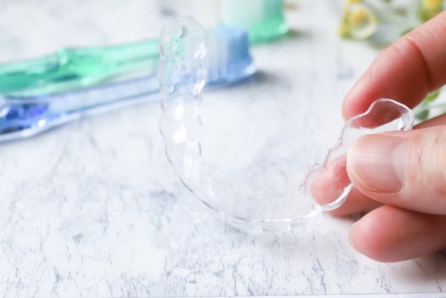 インビザライン中の正しい歯磨きの方法