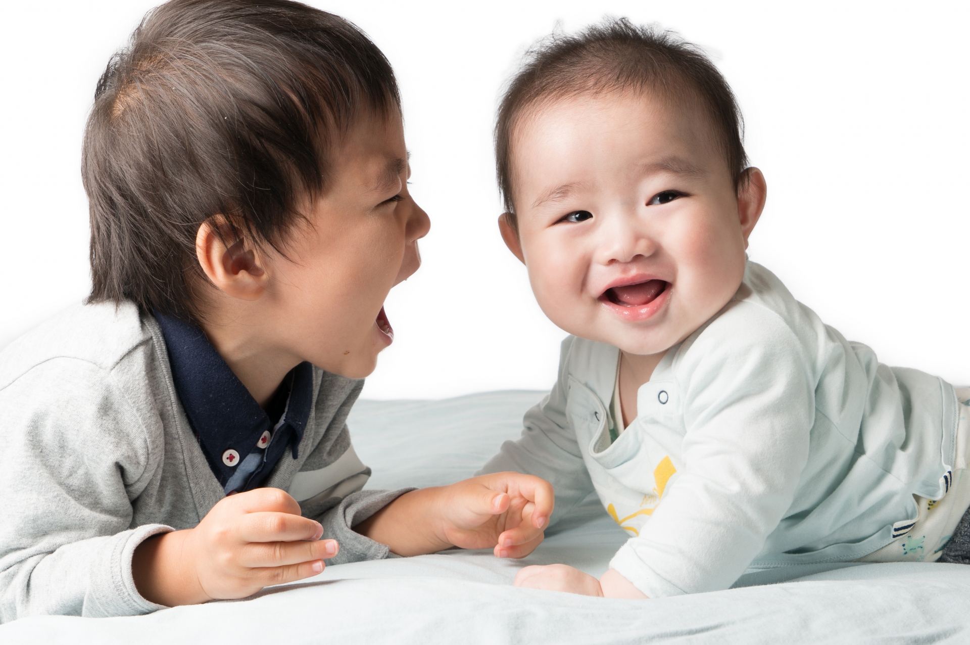 笑顔の仲良しきょうだい