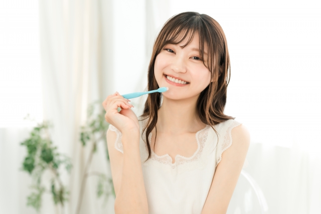 歯列矯正で骨格が変わる理由は？輪郭の変化で生じるメリットとデメリット、注意点を解説