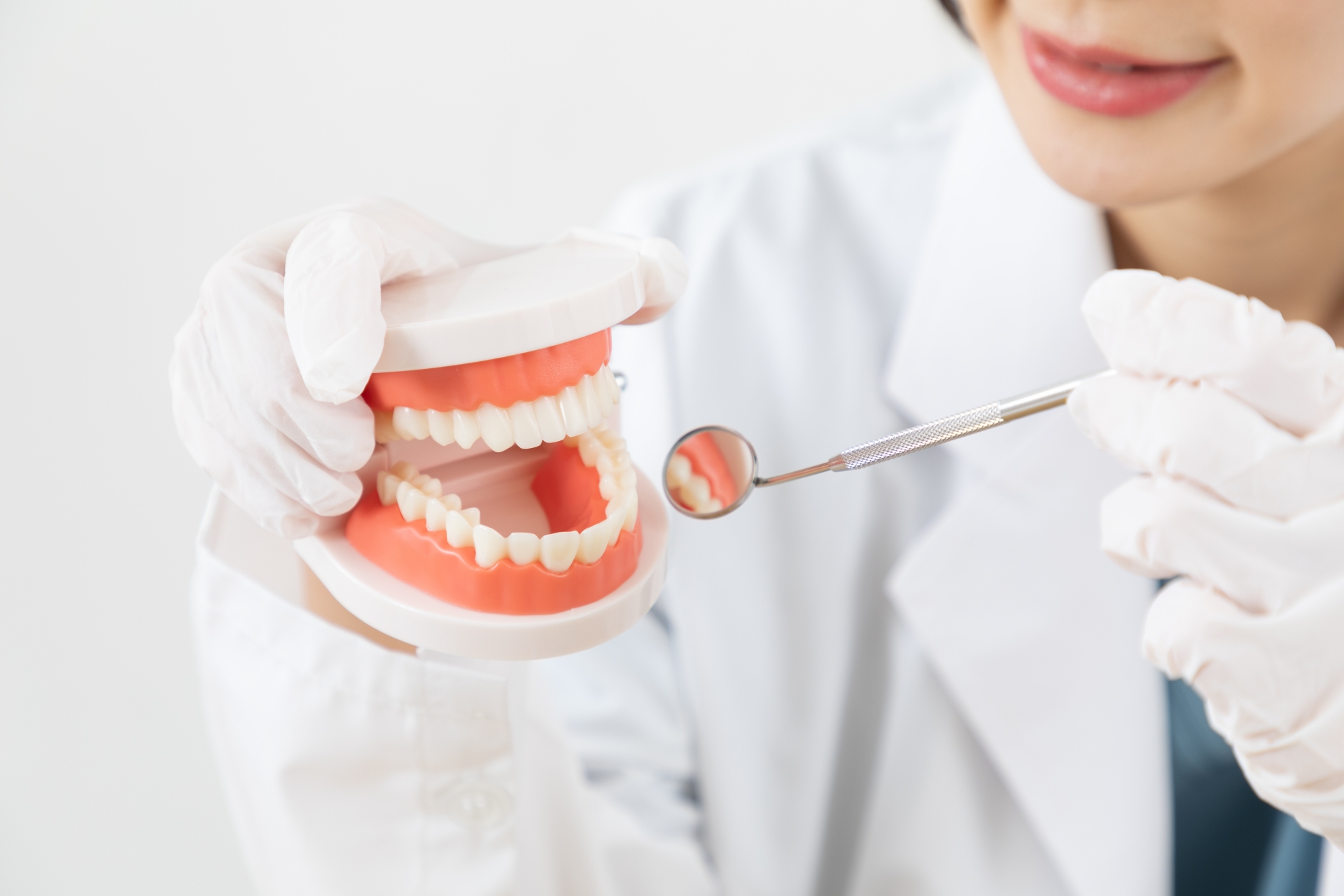 歯科矯正以外で左右非対称を治す方法