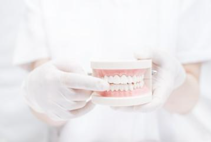 インビザラインによる歯列矯正の流れ