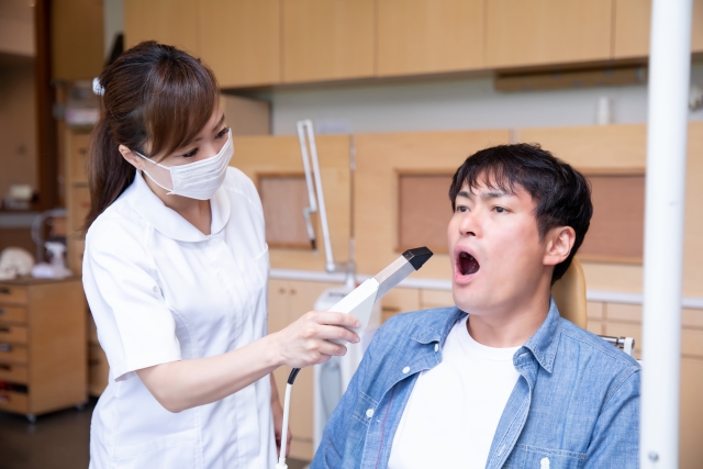 矯正装置が舌に刺さる場合の対処方法